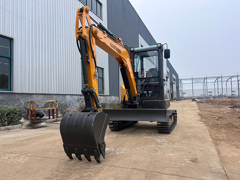 Hydraulic Digger 4000kg Excavator with Kubota Engine