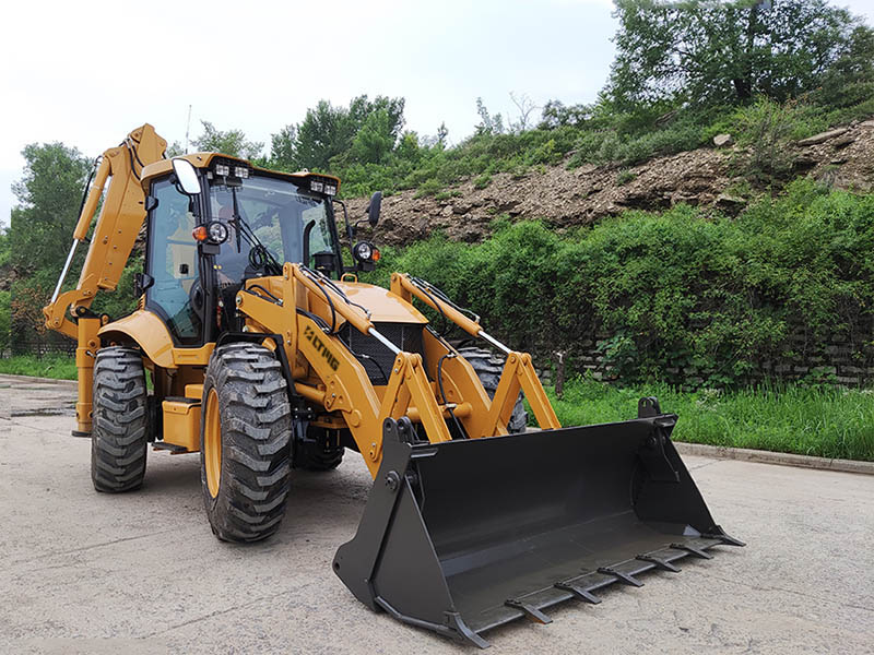 2.5 ton backhoe loader