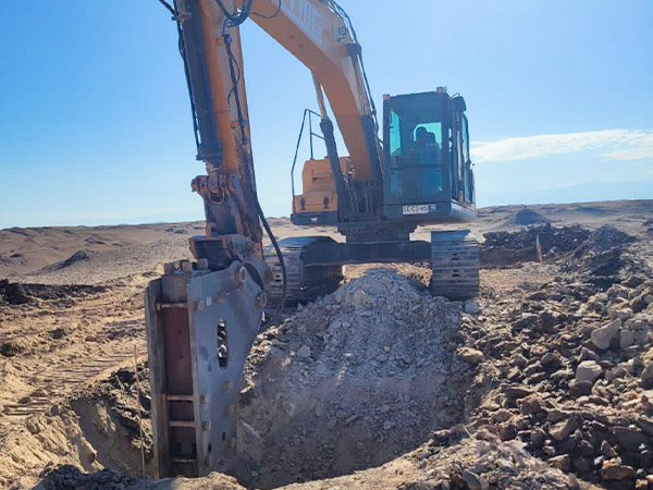 Which Excavator Is Best For You Project?——LTMG 23 Ton Excavator