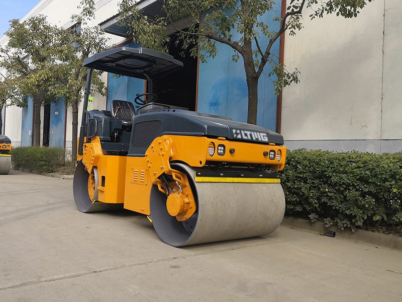 4.5 ton double drum vibratory roller