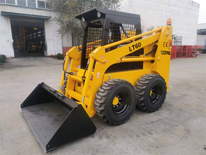 850 KG Wheeled skid steer loader 