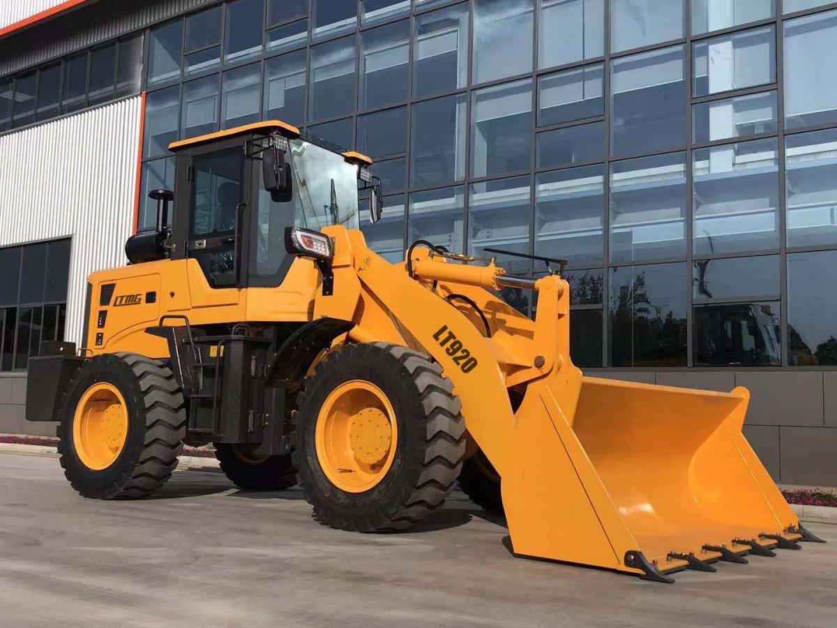 Wheel loader factory