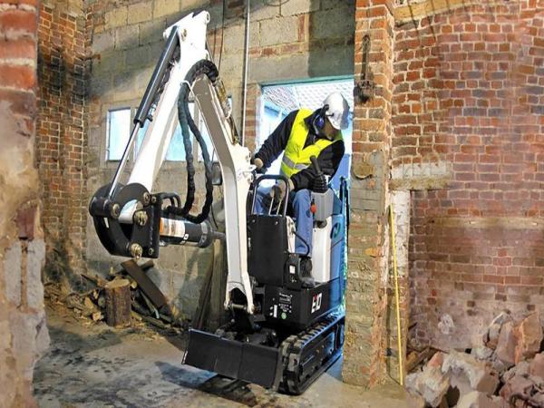 Unveiling the Versatility: Mini Excavators in Urban Landscapes and Beyond