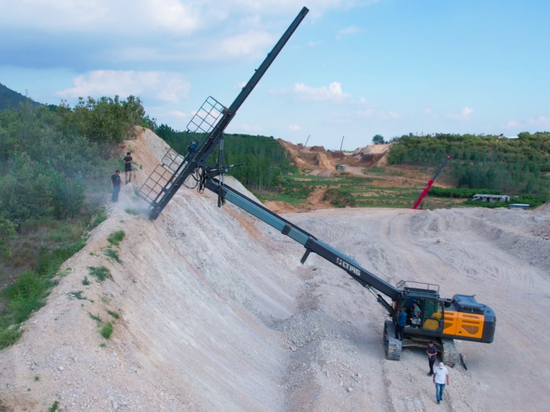 Synergistic Efficiency: Why the Heavy Excavator & Fork Loader Duo is the Gold Standard for Mining Operations