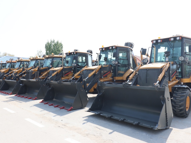 Bakchoe Loader - One Machine, Double Duty