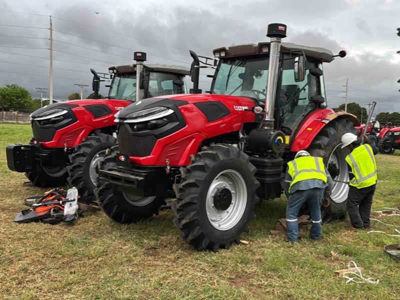 220HP Tractor 220HP Tractor